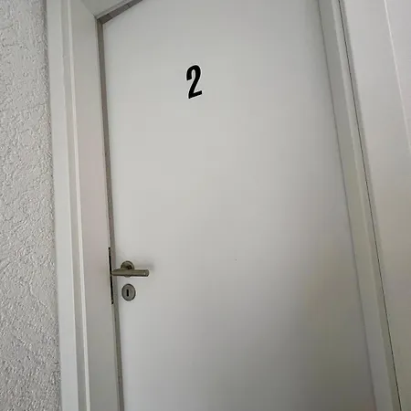 Apartment Geraeumiges Monteurapartment 2 In Mit Parkplatz *