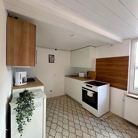 Apartment Geraeumiges Monteurapartment 2 In Mit Parkplatz *