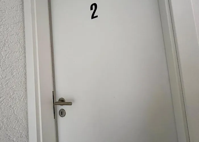 Apartment Geräumiges Monteurapartment 2 In Mit Parkplatz *