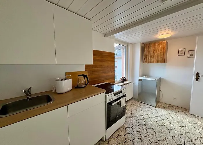 Apartment Geräumiges Monteurapartment 2 In Mit Parkplatz Bensheim