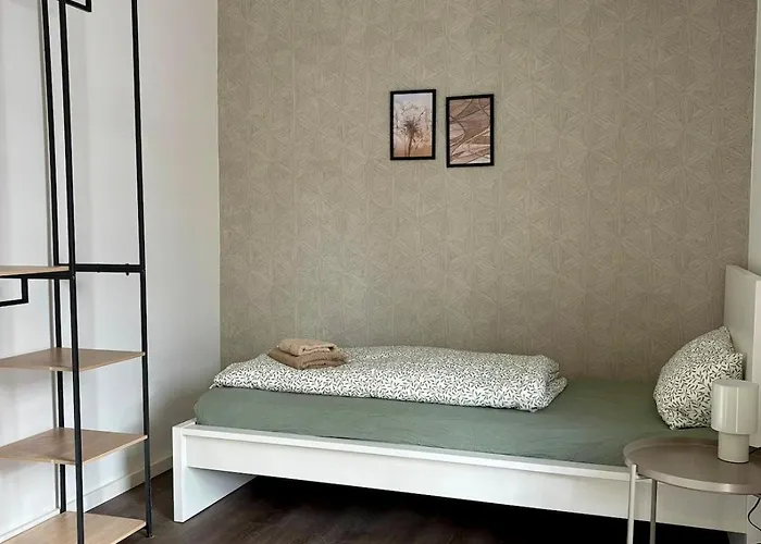 Apartment Geräumiges Monteurapartment 2 In Mit Parkplatz *